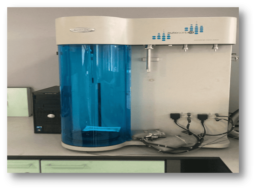 Diffractomètre des rayons X RIGAKU SMARTLAB SE